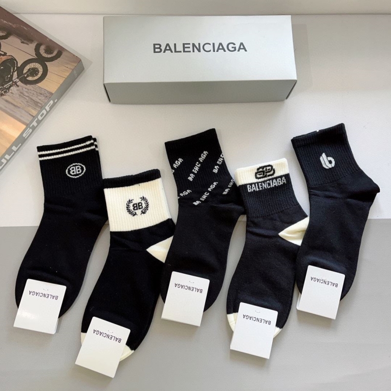 BALENCIAGA